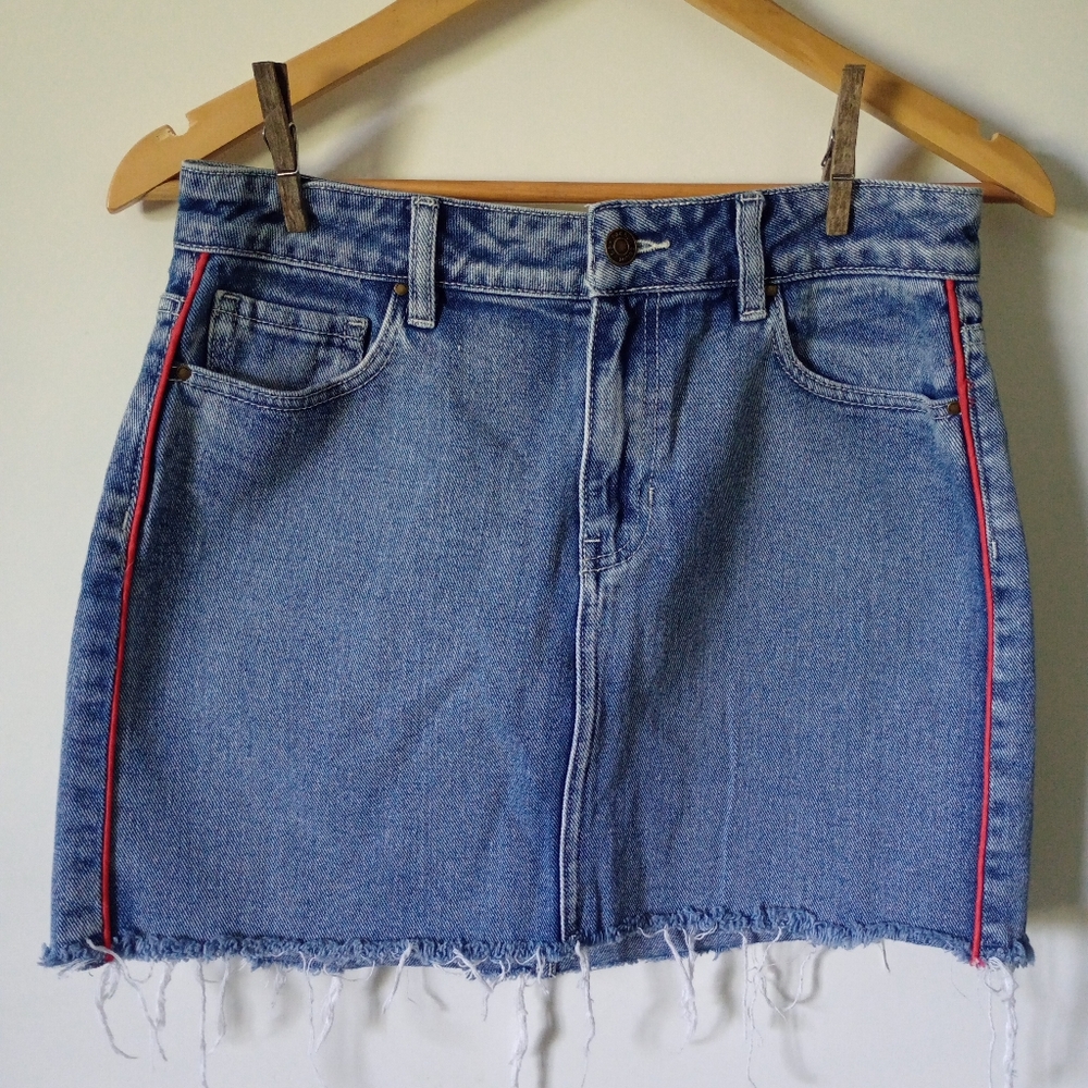 PacSun Denim Mini Skirt with Red Trim Size 27